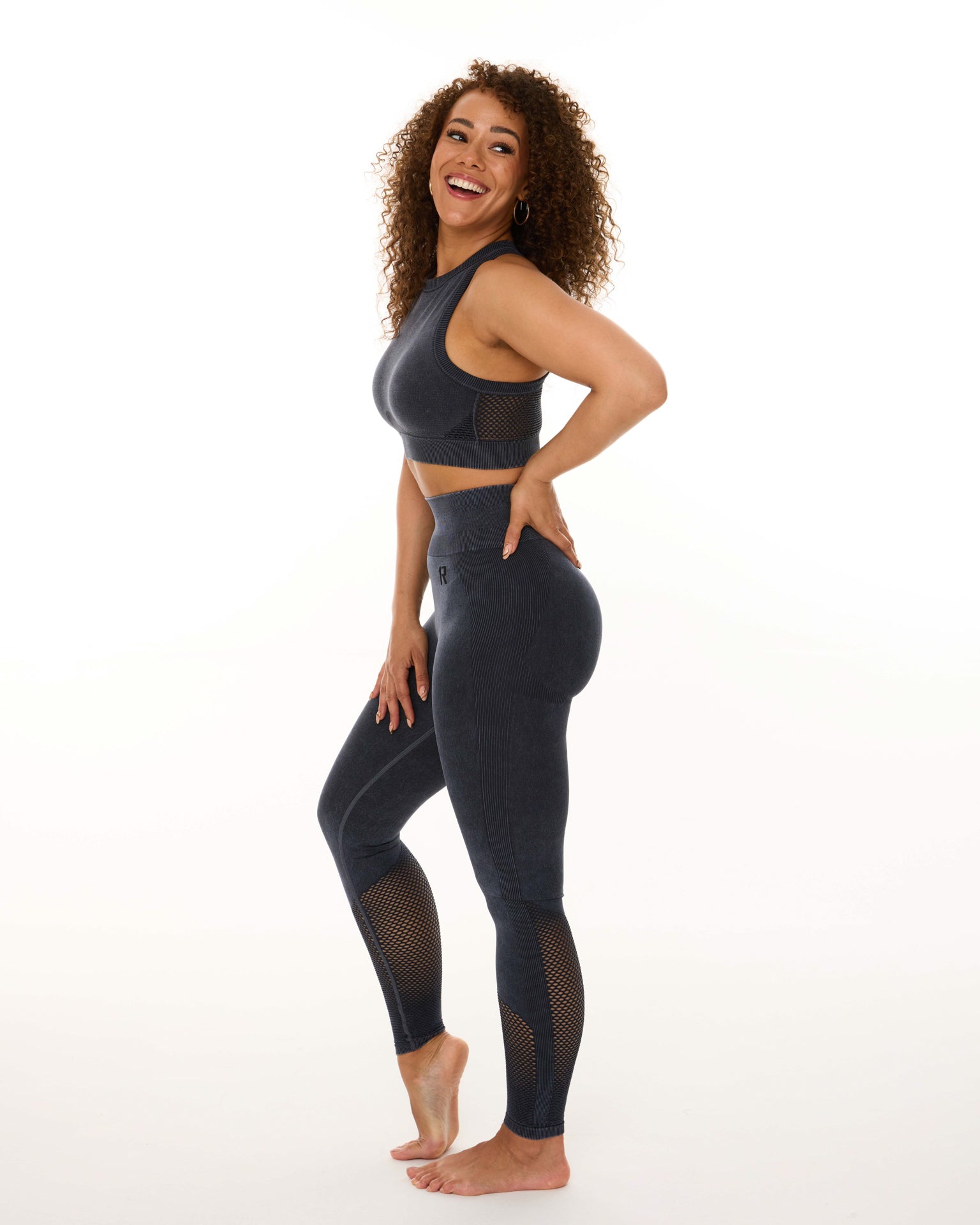 1R SEAMLESS RACER BACK BRALETTE