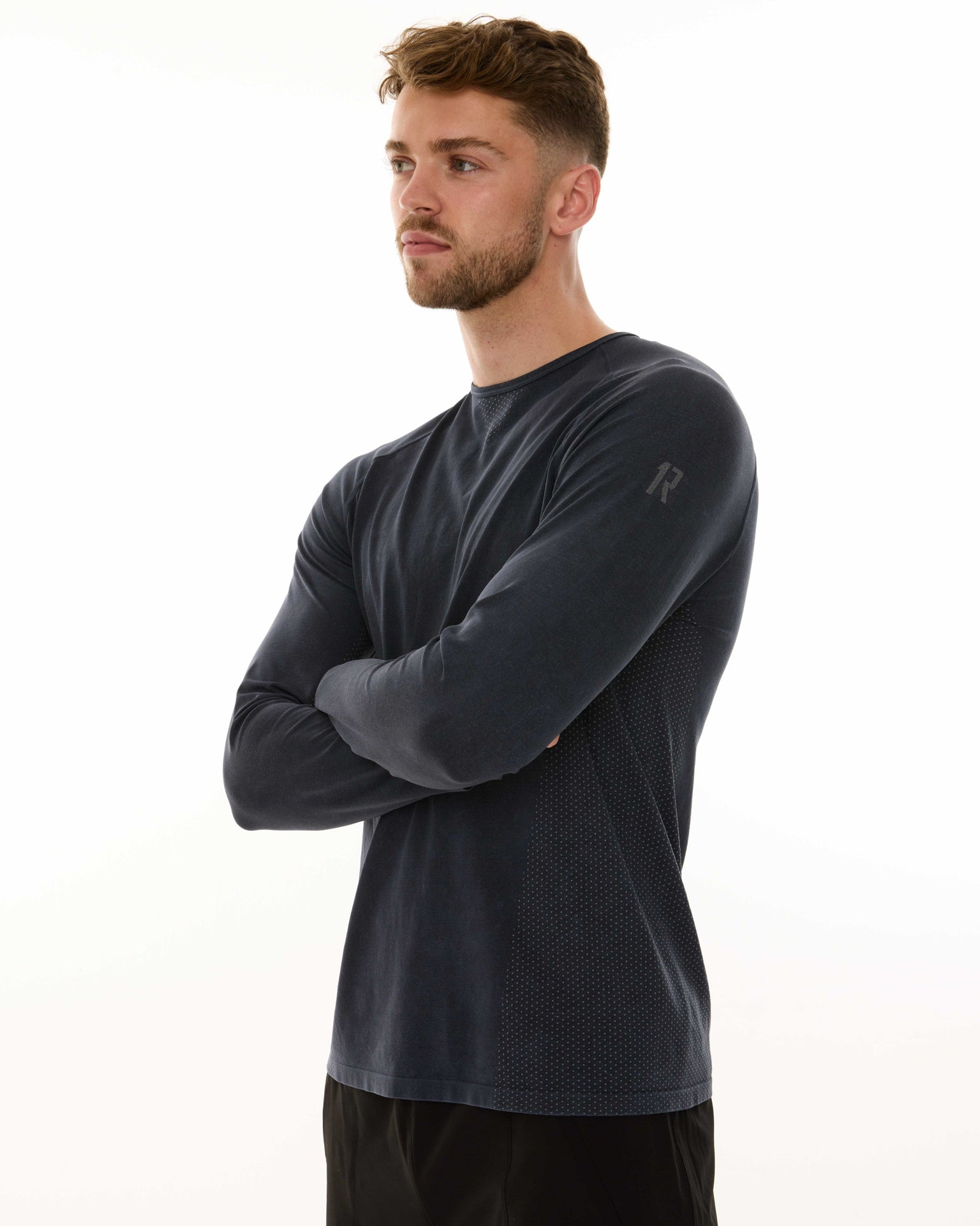 1R SEAMLESS LONG SLEEVE T-SHIRT