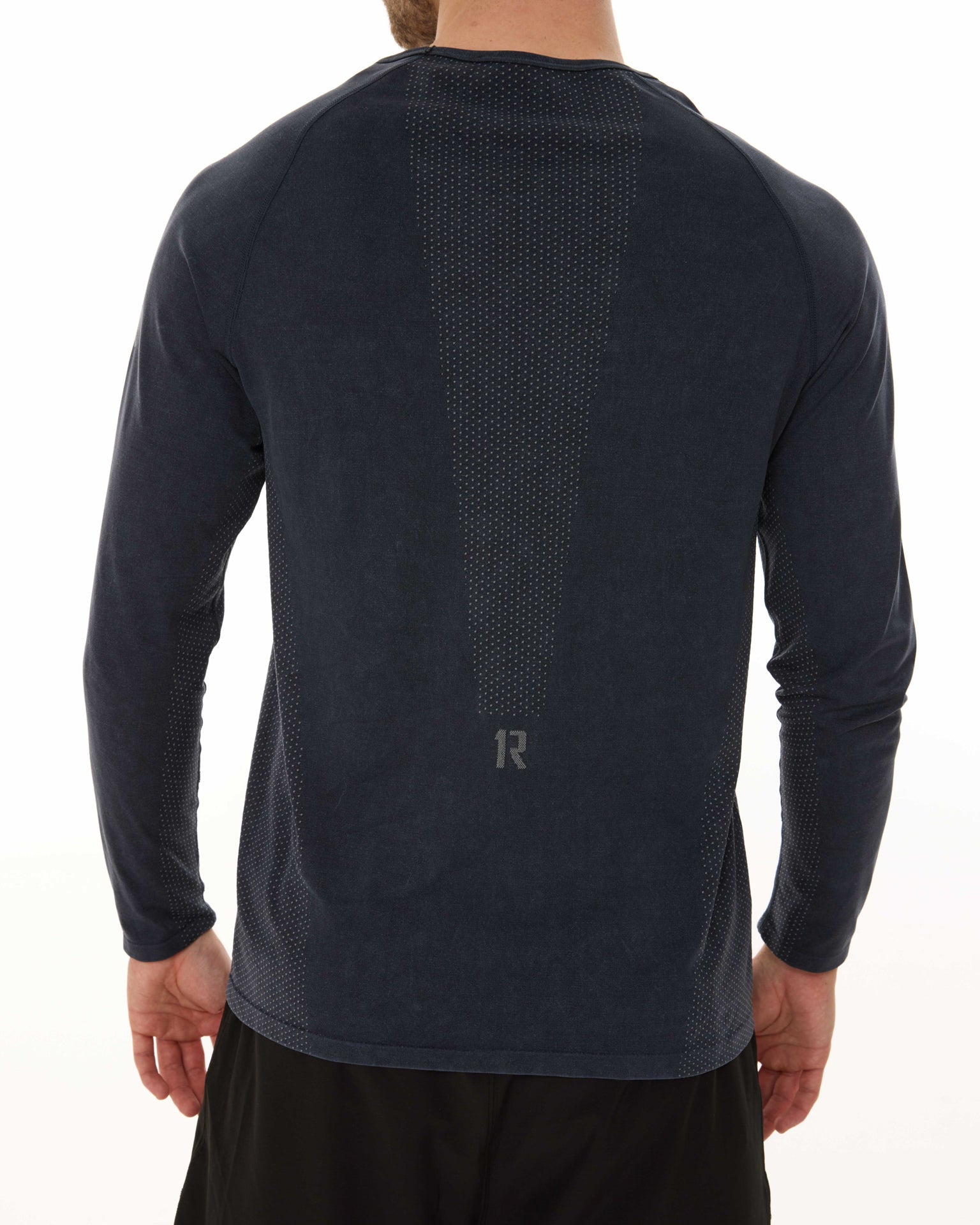 1R SEAMLESS LONG SLEEVE T-SHIRT