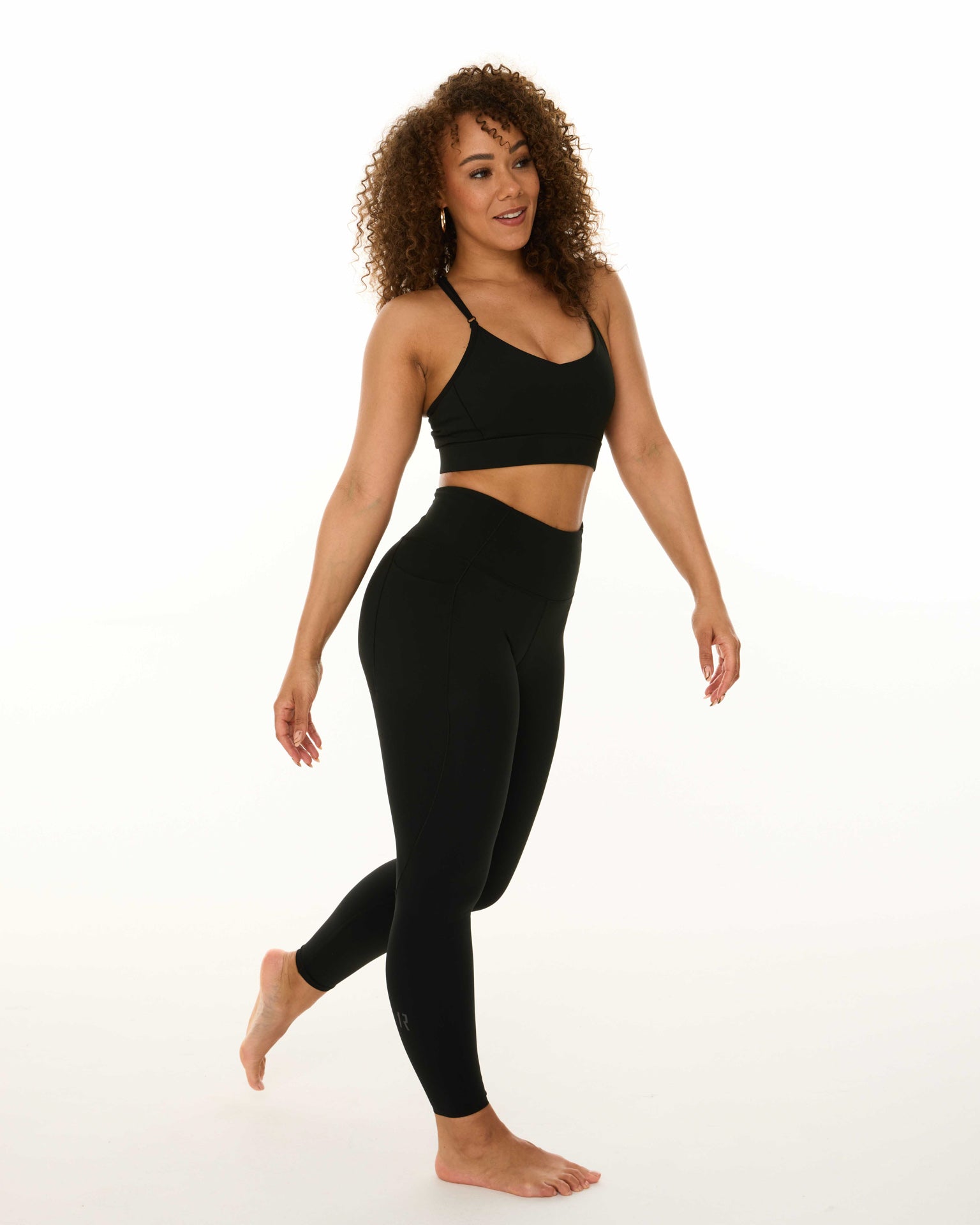 1R TECH PRO BRALETTE