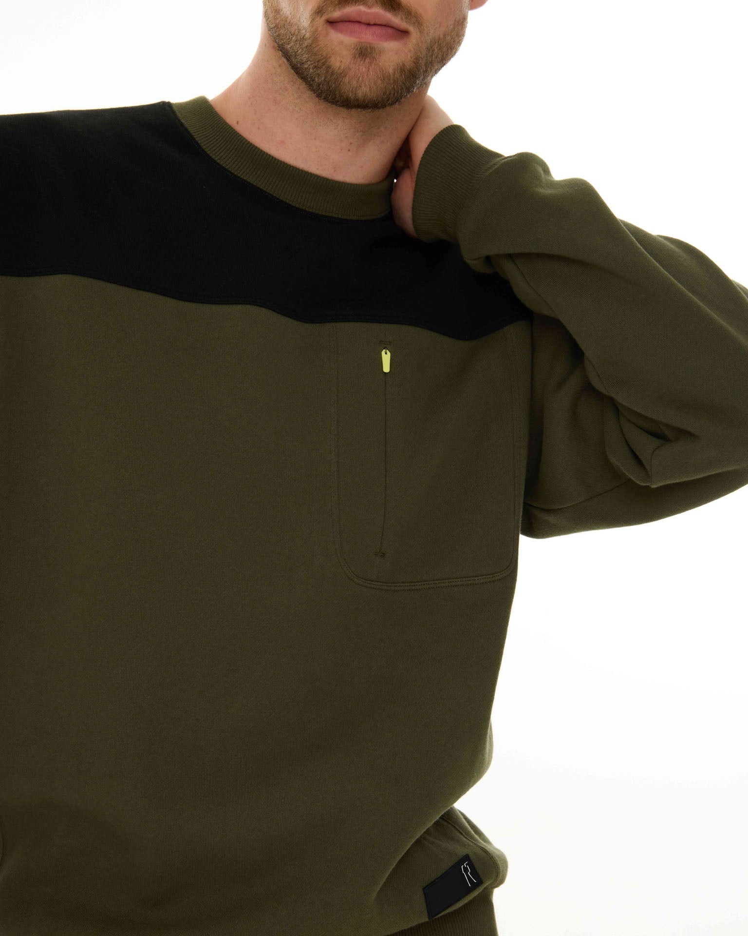 1R TECH LEISURE SWEATSHIRT