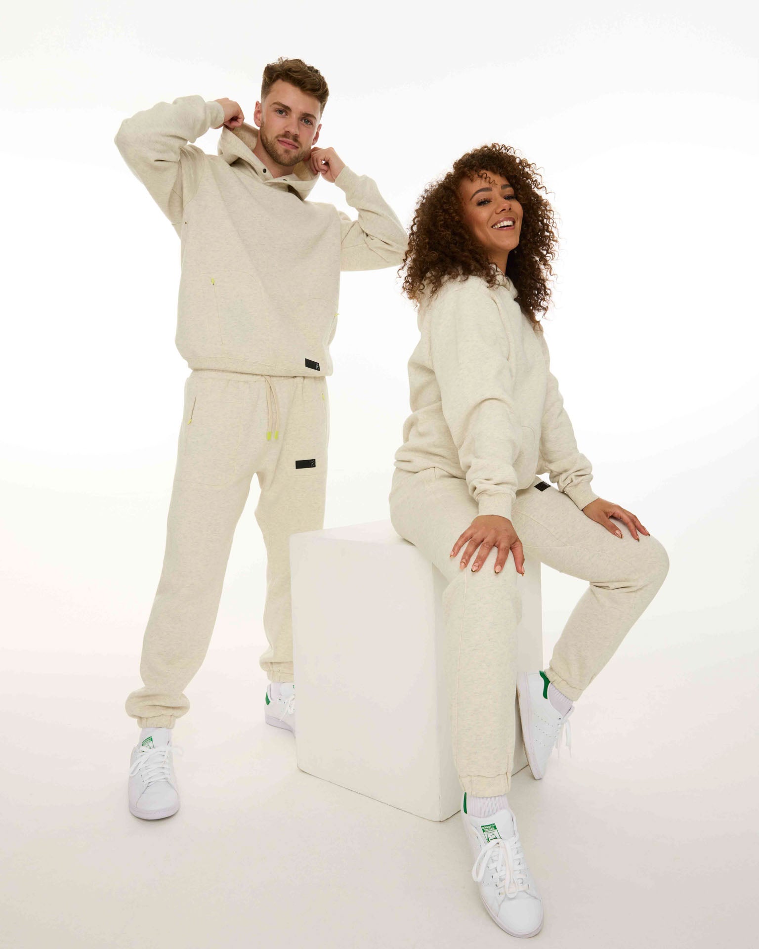 1R TECH LEISURE HOODIE