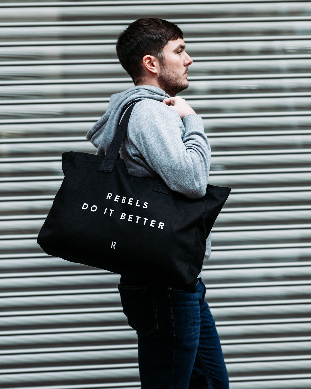 1R EVERYDAY OVERSIZED TOTE BAG - REBELS DO IT BETTER