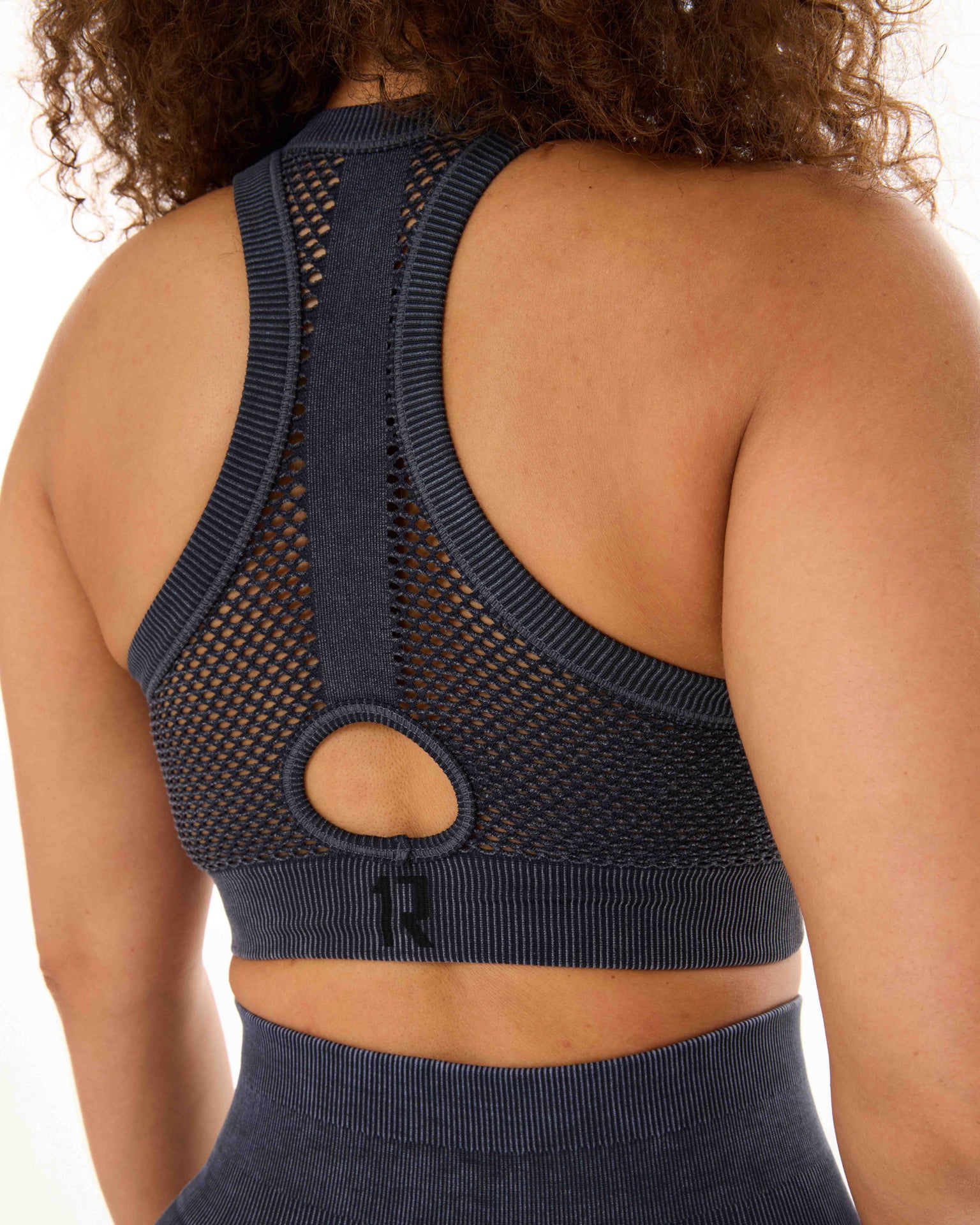 1R SEAMLESS RACER BACK BRALETTE