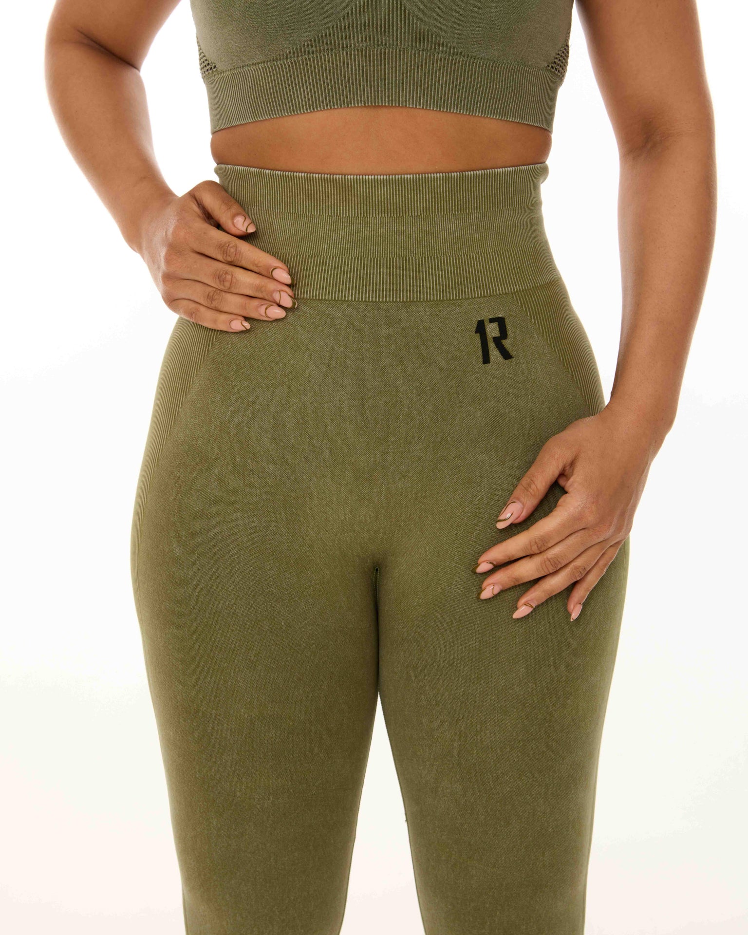 1R SEAMLESS LEGGING