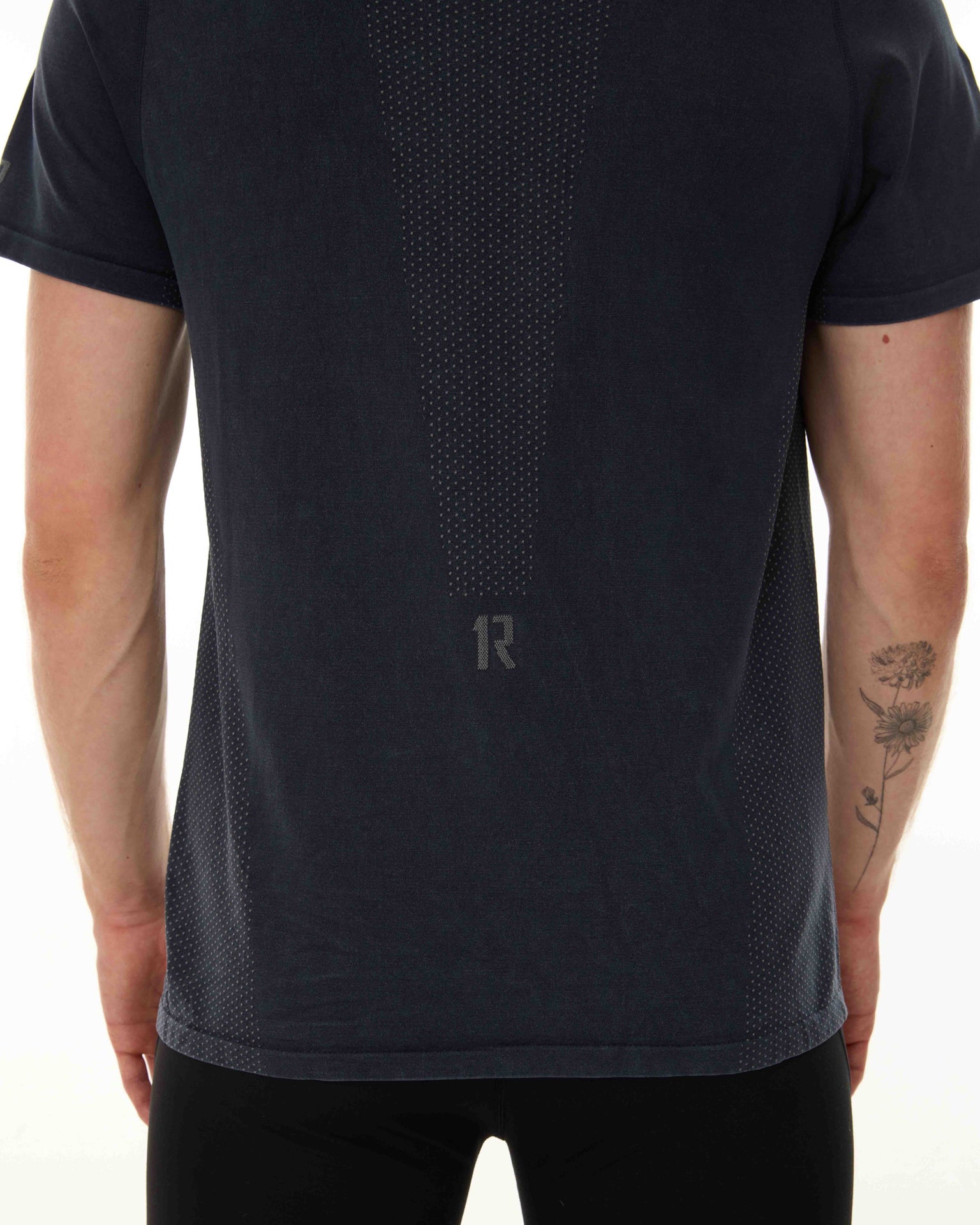 1R SEAMLESS SHORT SLEEVE T-SHIRT